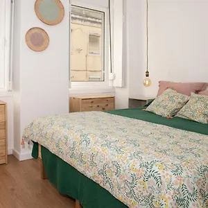 Charming 1 Bedroom W/ Terrace Near Belém Apartamento Lisboa
